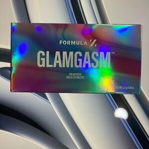 FORMULA GLAMGASM PRO ARTISTRY FACE & EYE PALETTE